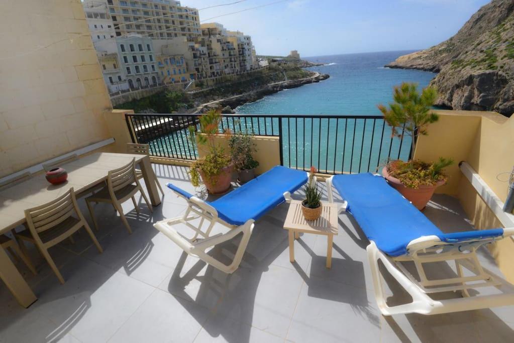 Seafront Duplex Penthouse With Terrace Overlooking Xlendi Bay Eksteriør billede
